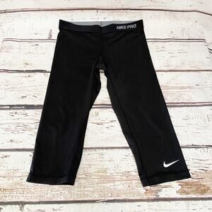 NIKE PRO Black Capri Pants Sz L